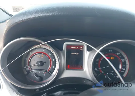 2015 Dodge Journey Sxt z USA, uszkodzony, nr VIN 3C4PDCBG9FT524788